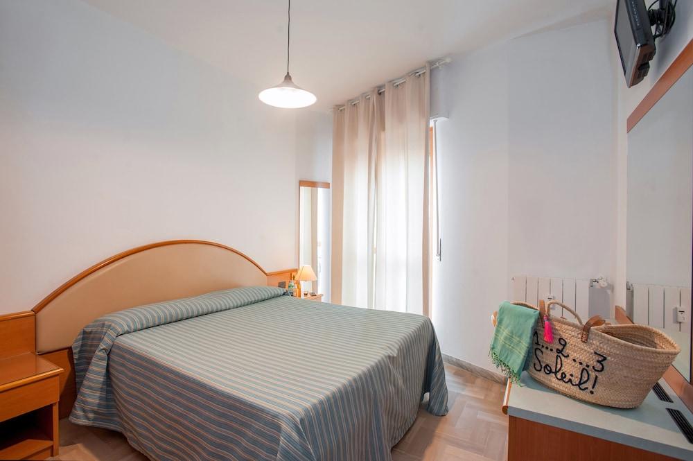 Hotel Bacco Rooms&breakfast 2*