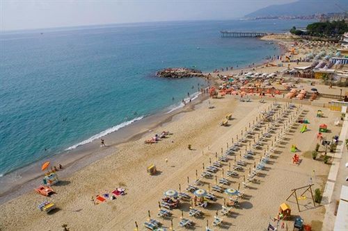 Bacco Rooms&breakfast 2* Pietra Ligure